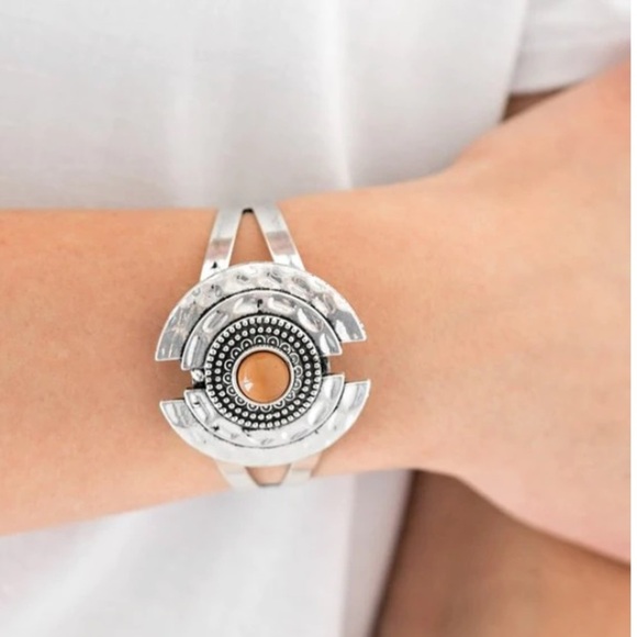 Incredibly Indie - Brown - Bracelet. NEW - Picture 3 of 3